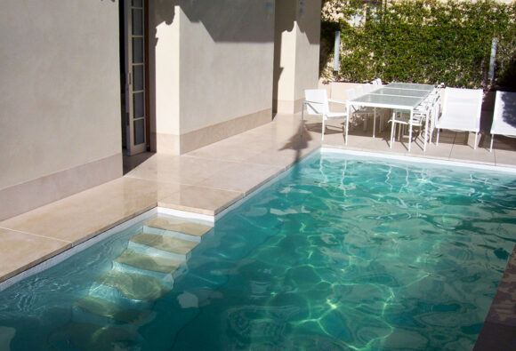 movable pool floors