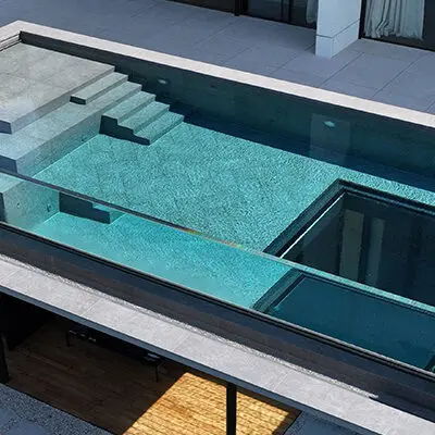 Underwater window