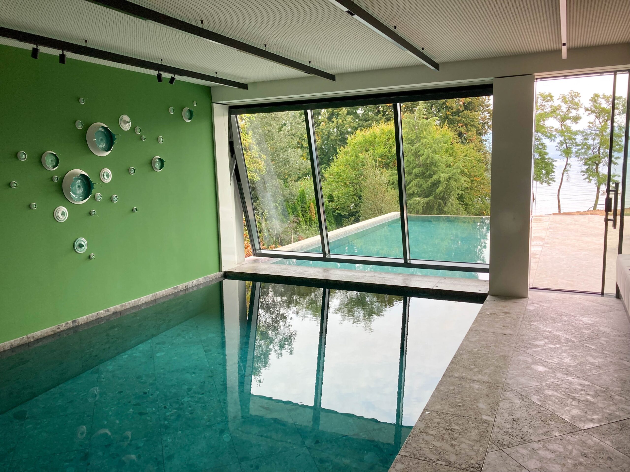 Pool-Trennwände
